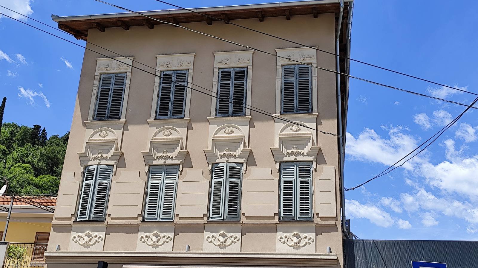 Nanošenje VIPEQ tekućeg pluta na fasadu objekta u Istarskoj županiji